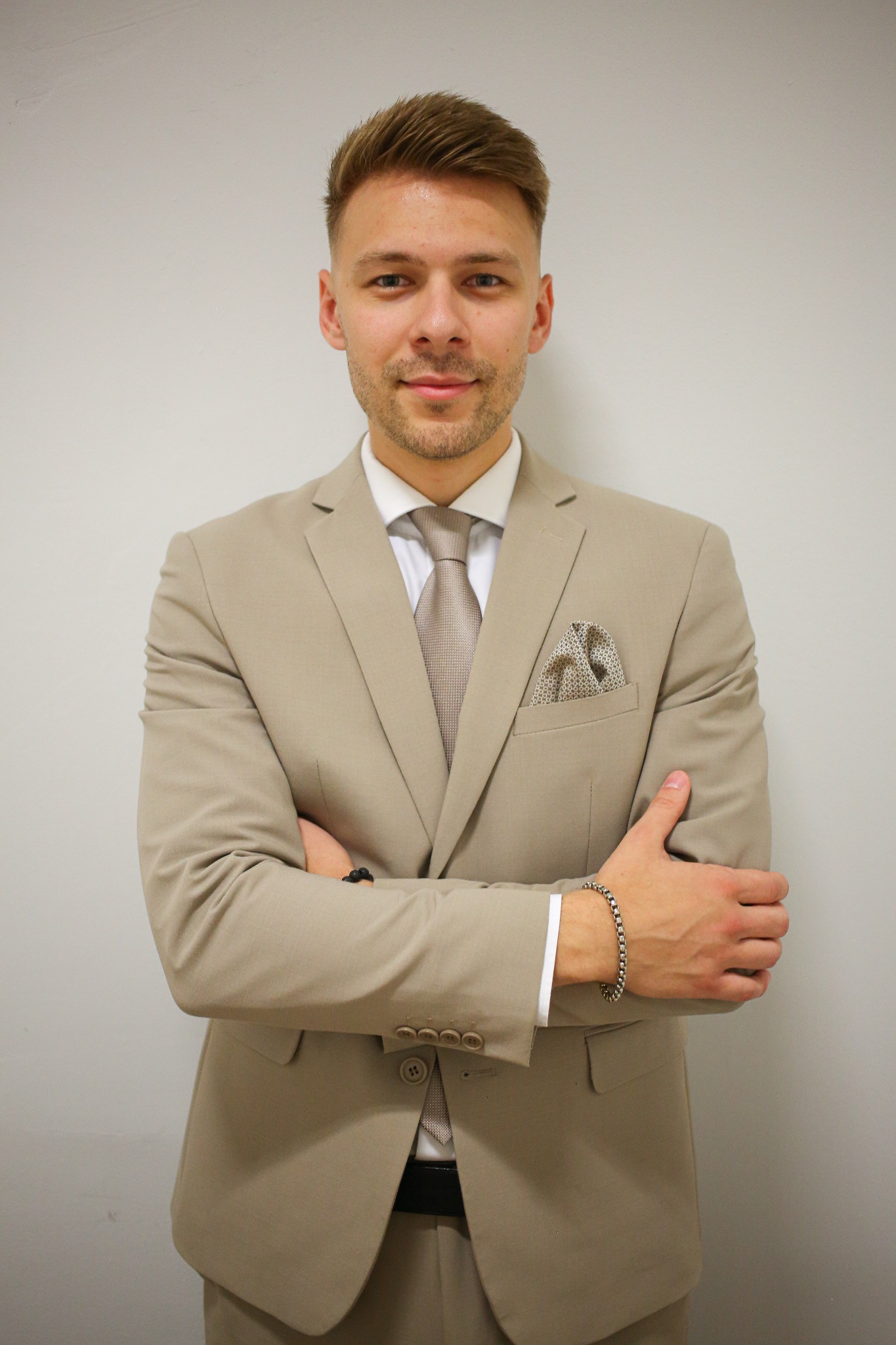 Helbert Enrique, fiókvezető és mentor